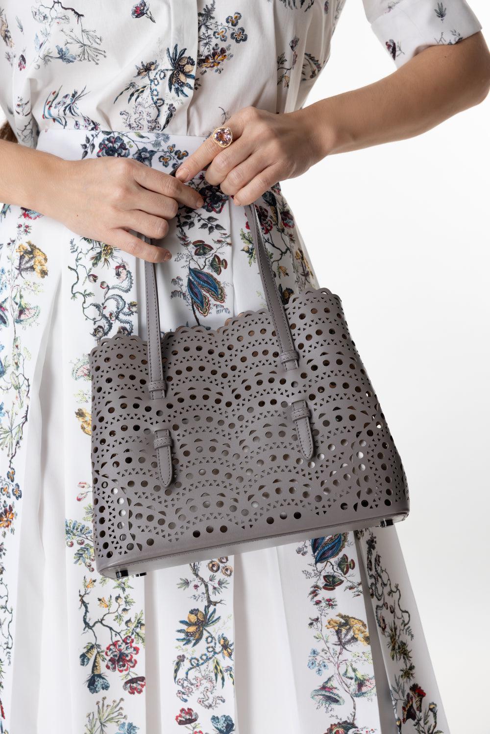 Mina 25 - Taupe-TAUPE-O/S-HANDBAGSHOULDER-ALAÏA