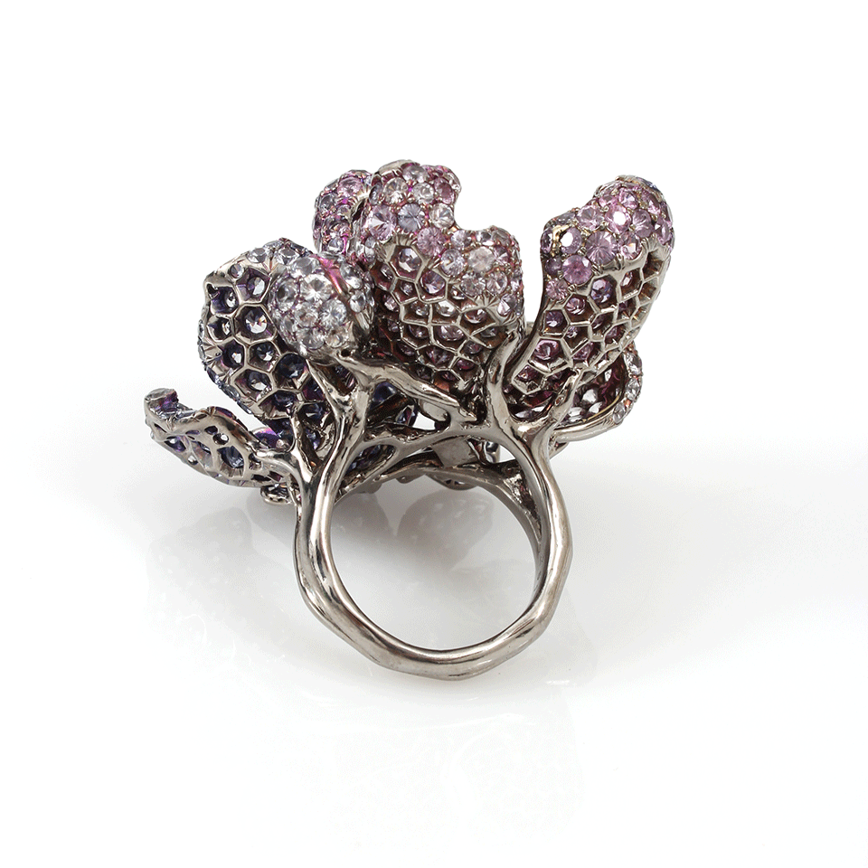 ARUNASHI-Sapphire Flower Ring-TITANIUM