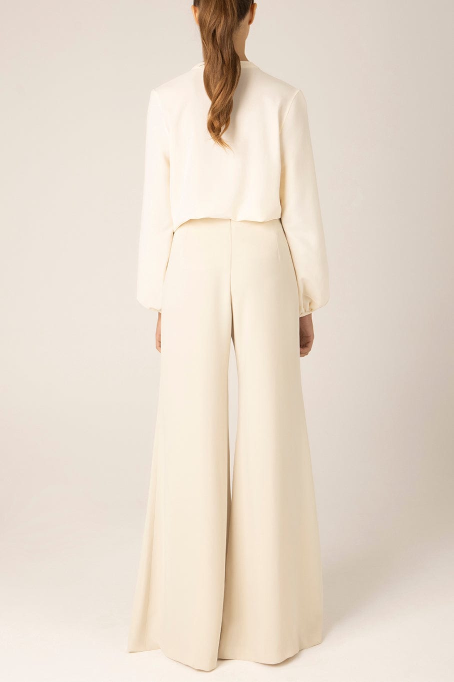 SILVIA TCHERASSI-Grotte Pant-