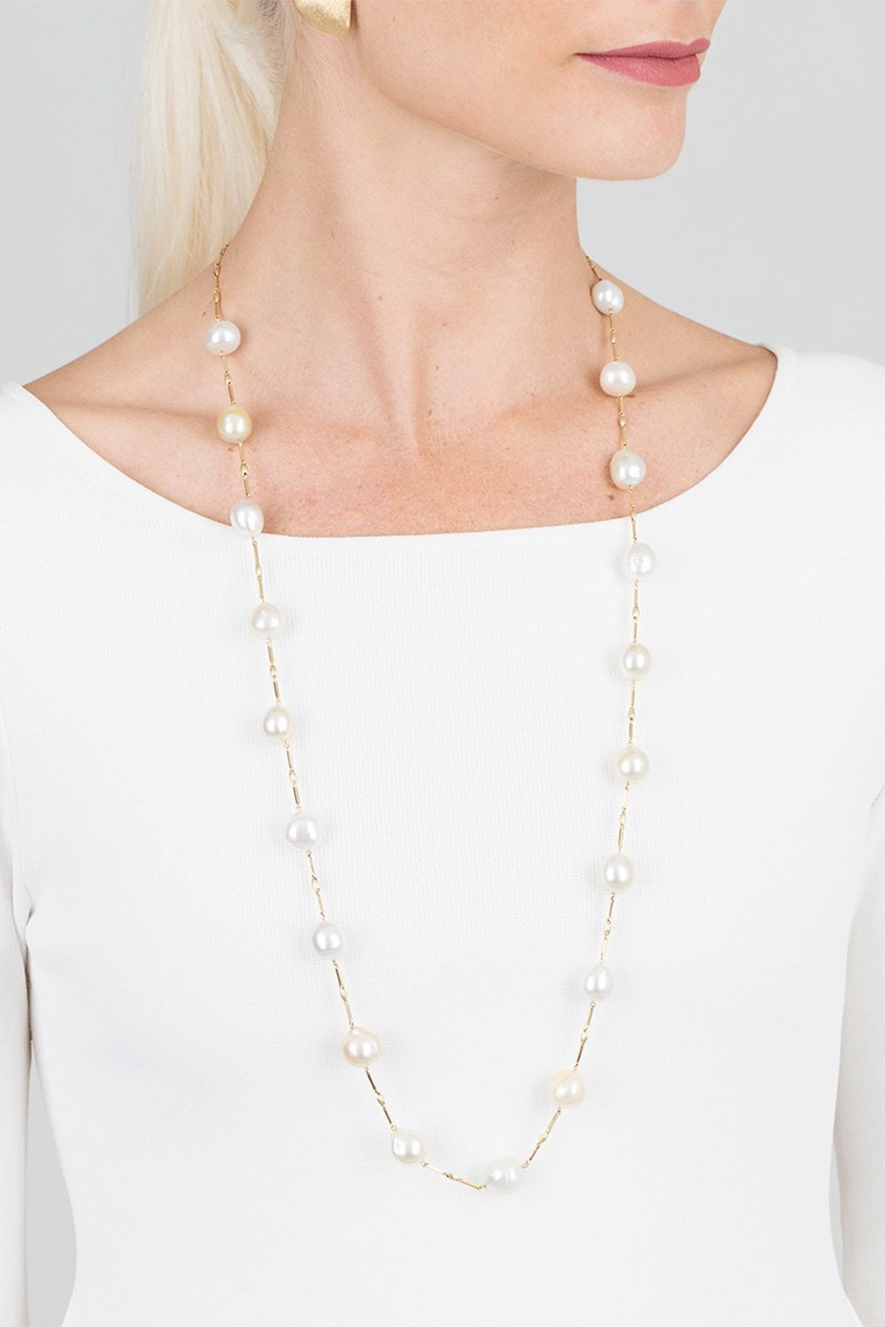 YVEL-South Sea Pearl Station Necklace-YELLOW GOLD