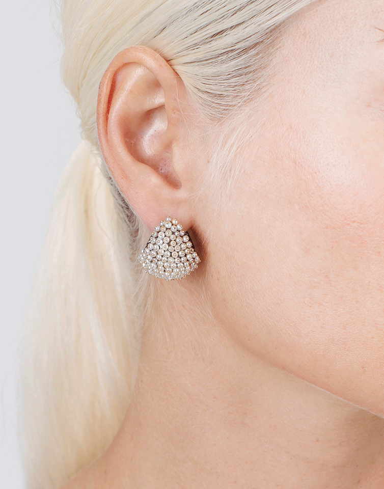 Natural Basra Pearl Huggie Earrings JEWELRYFINE JEWELEARRING ARUNASHI   