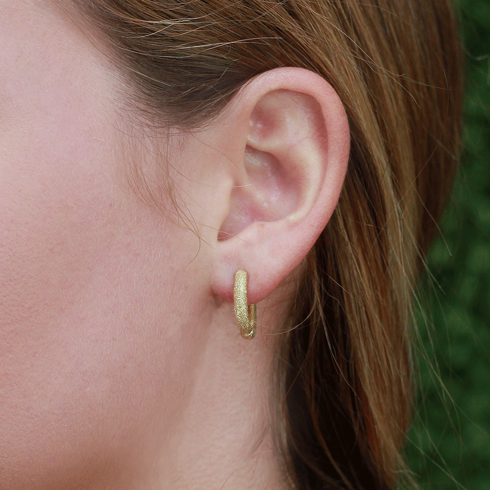 CAROLINA BUCCI-Mirador Sparkly Huggie Earrings-YELLOW GOLD
