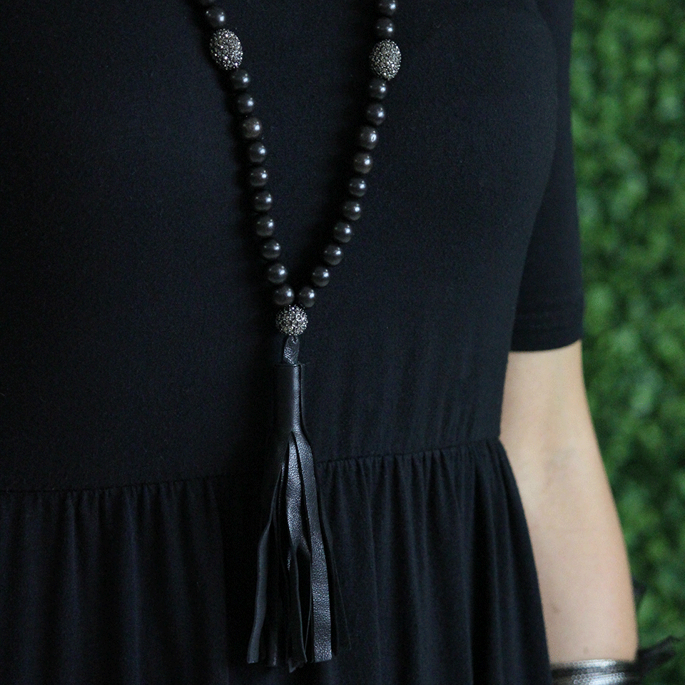 HIPCHIK-Wooden Bead Tassel Necklace-BLACK