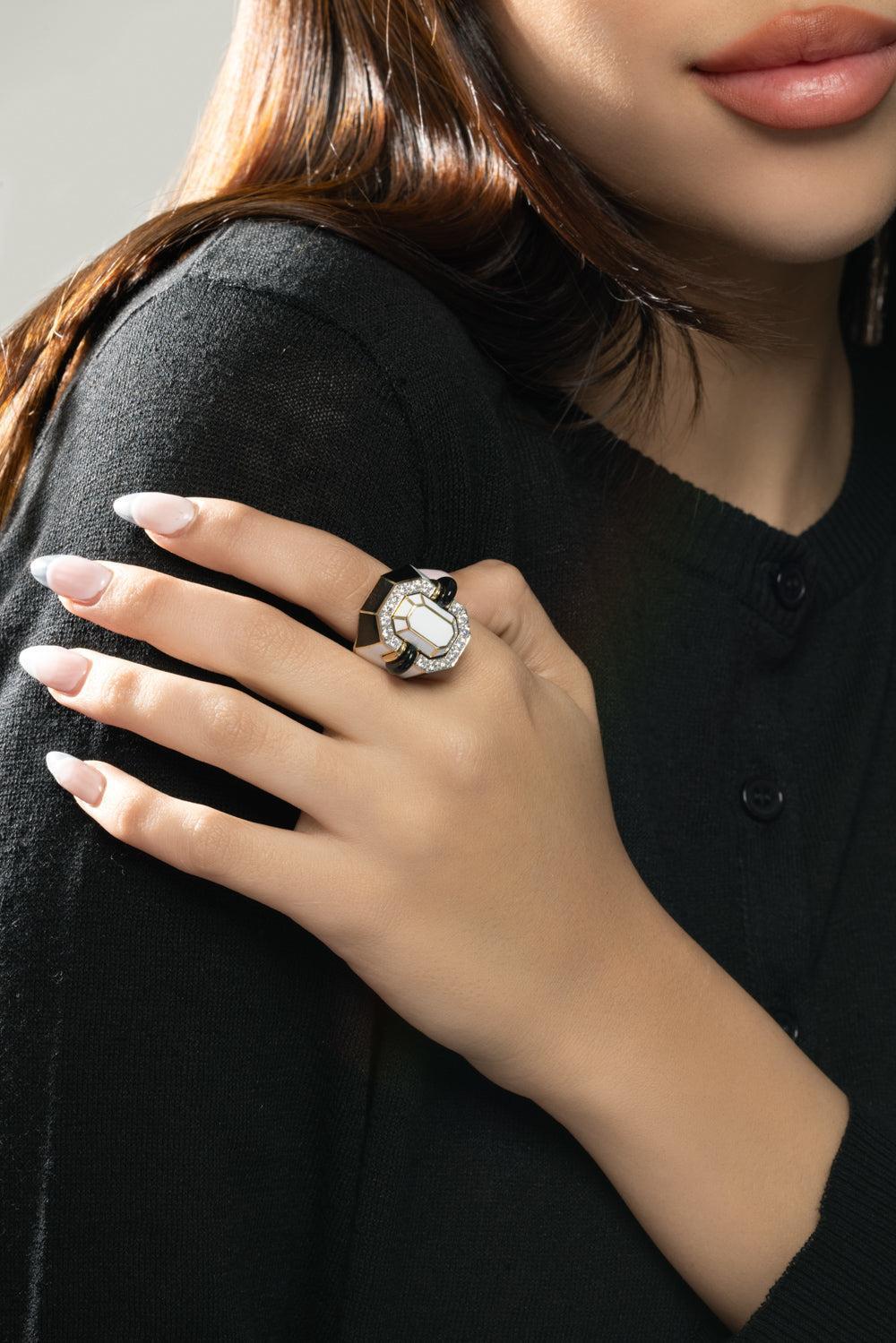 Onyx Black White Small Facet Ring-YELLOW GOLD-6.25-JEWELRYFINE JEWELRING-DAVID WEBB