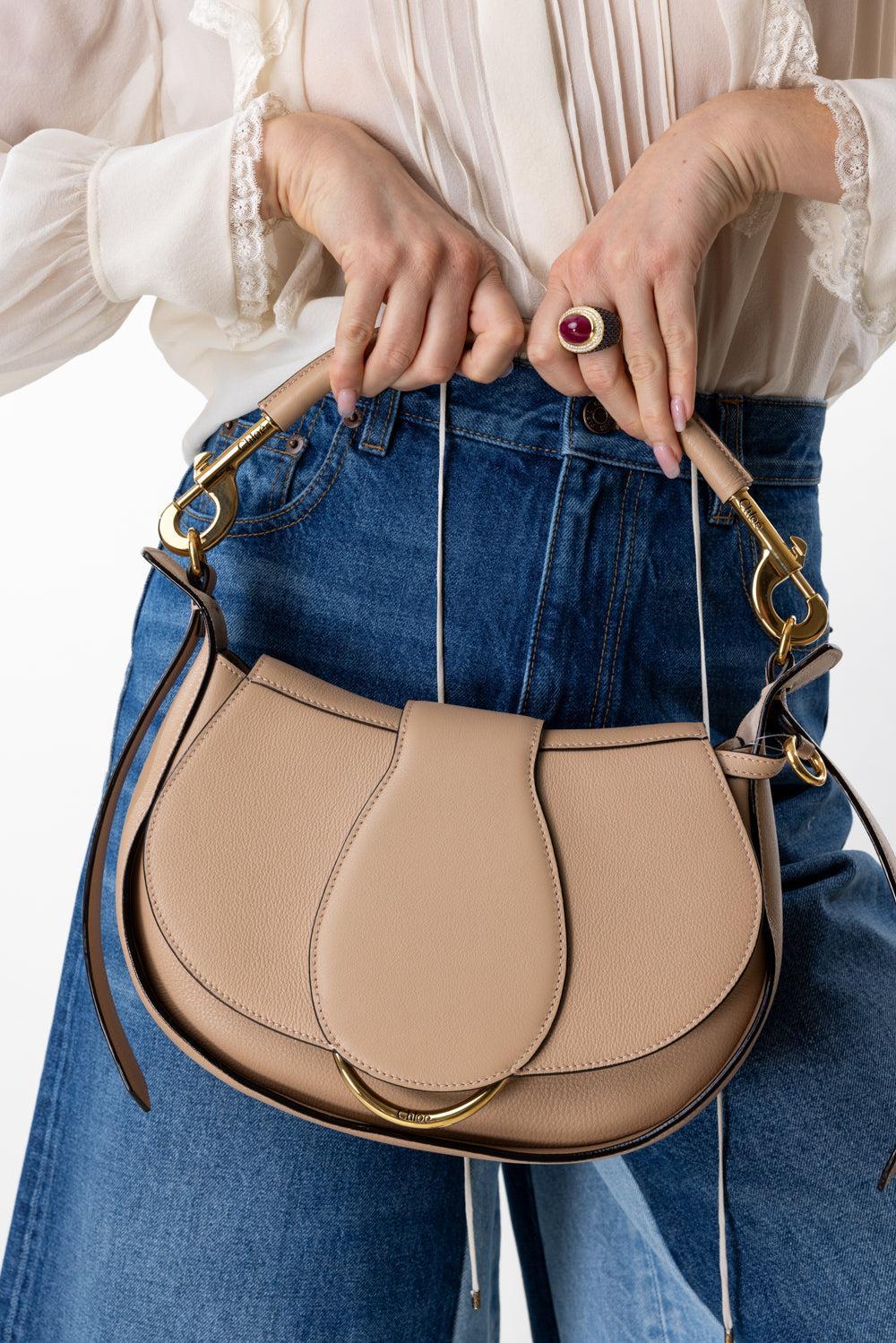 Chloe ショルダー 大人気】Chloe《PENELOPE》スモールソフトショルダーバッグ (Chloe