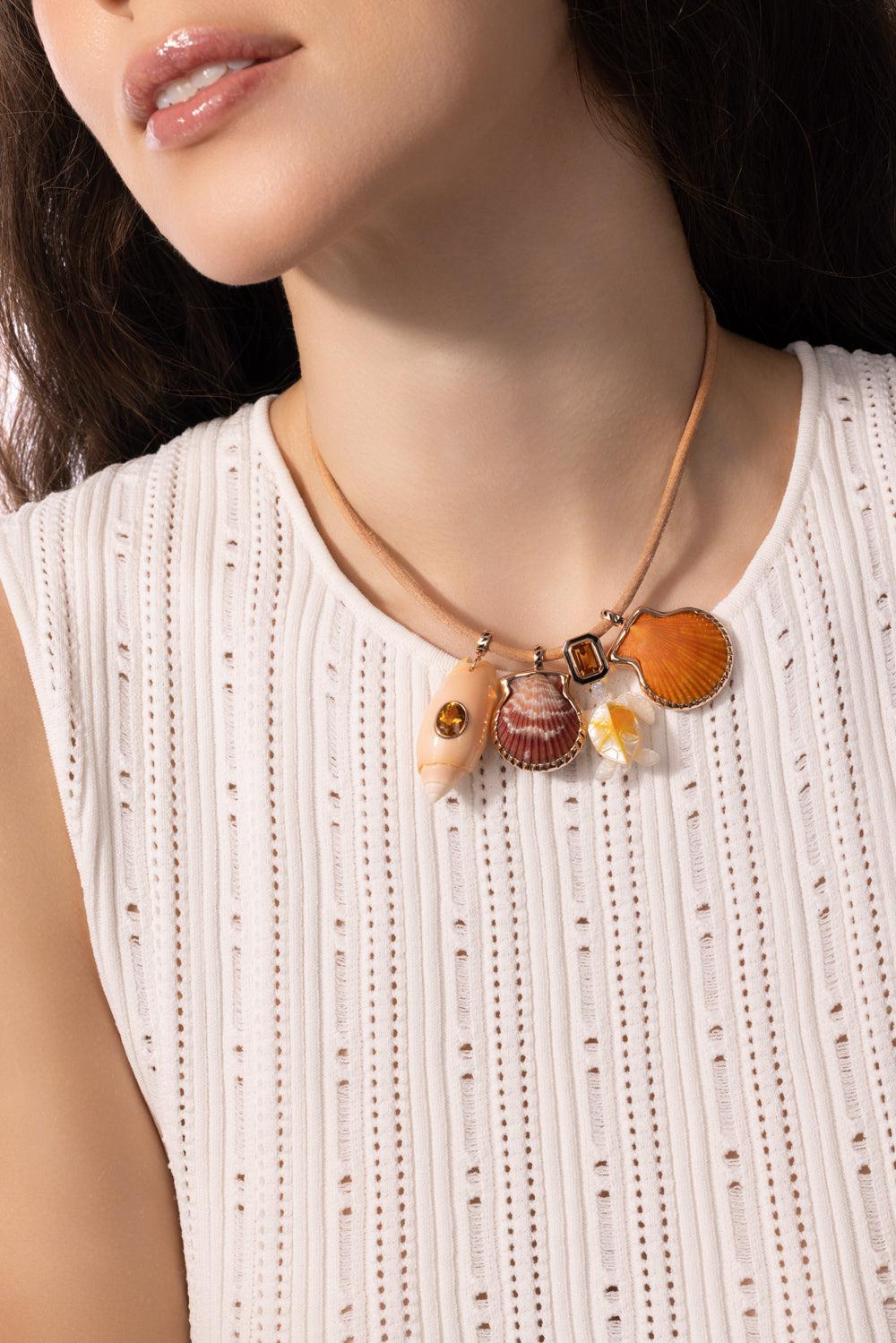 Medium Natural Clam Pendant-ROSE GOLD-M-JEWELRYFINE JEWELPENDANT-DEZSO BY SARA BELTRAN