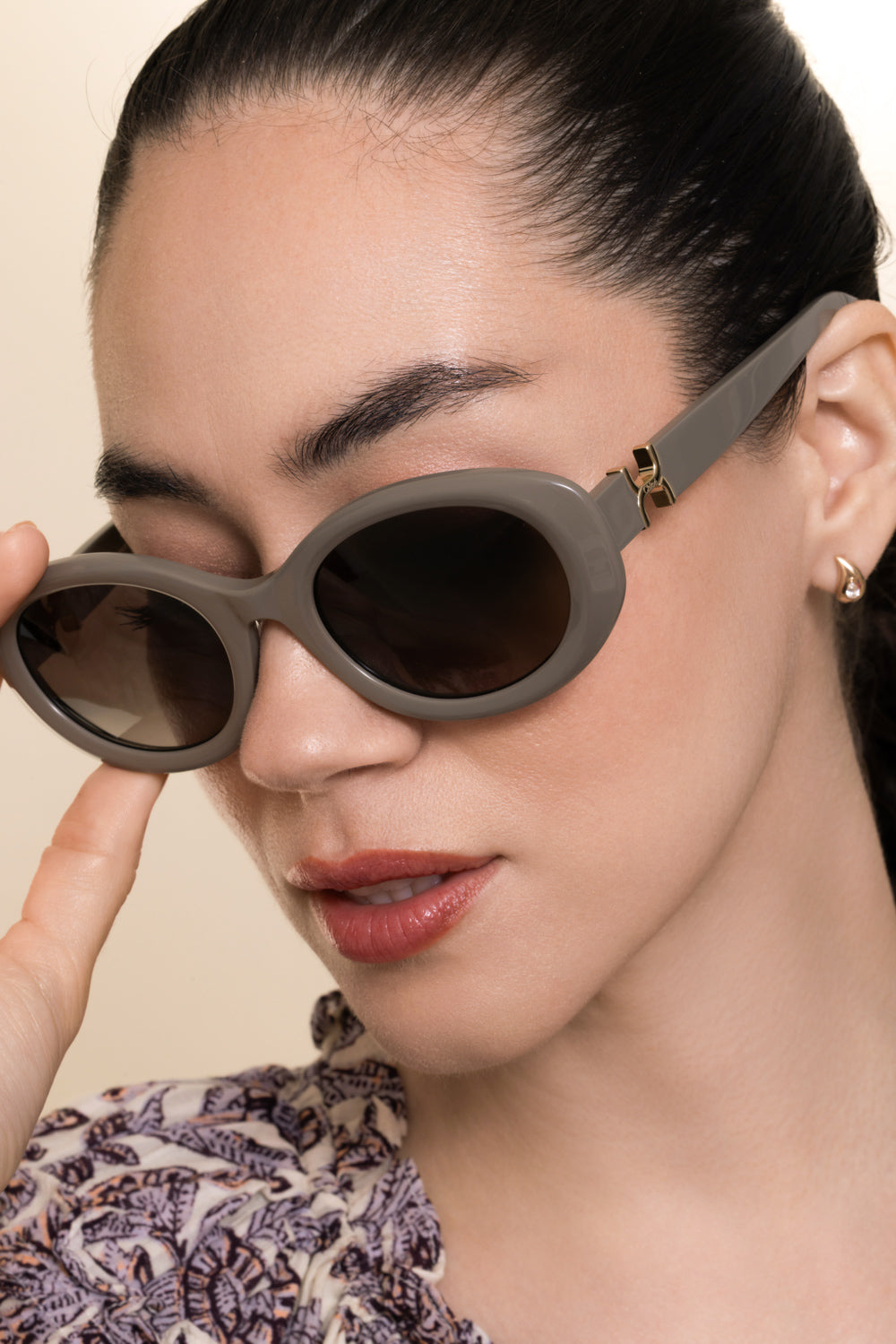 Timeless Oval Sunglasses