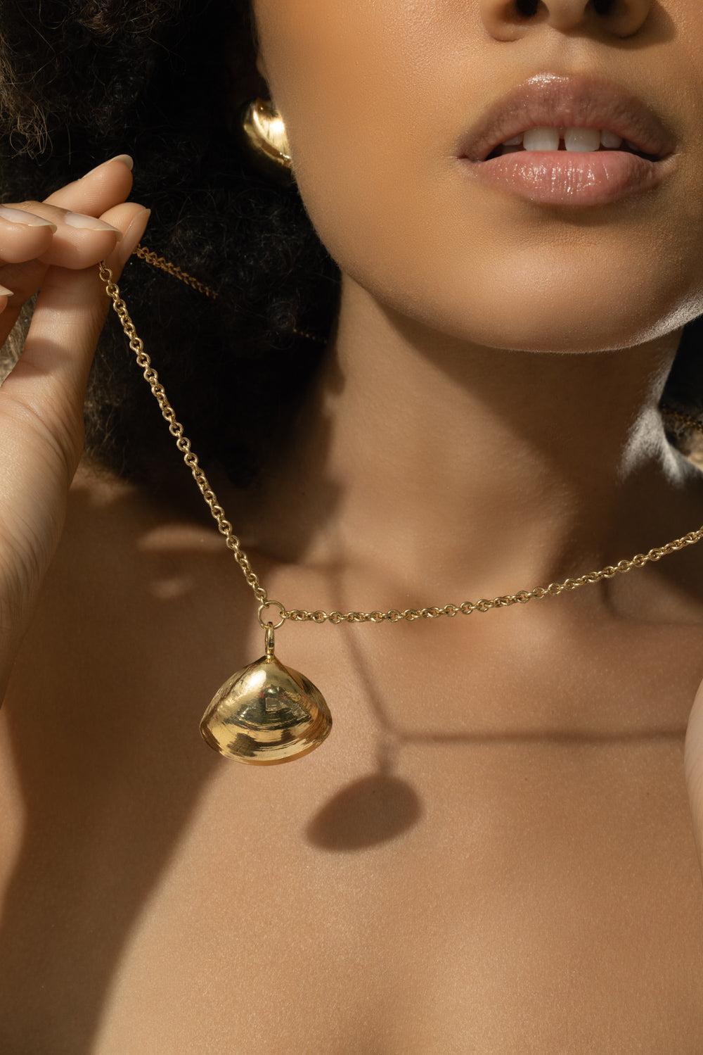 Shell Charm Necklace-YELLOW GOLD-JEWELRYFINE JEWELNECKLACE O-CADAR