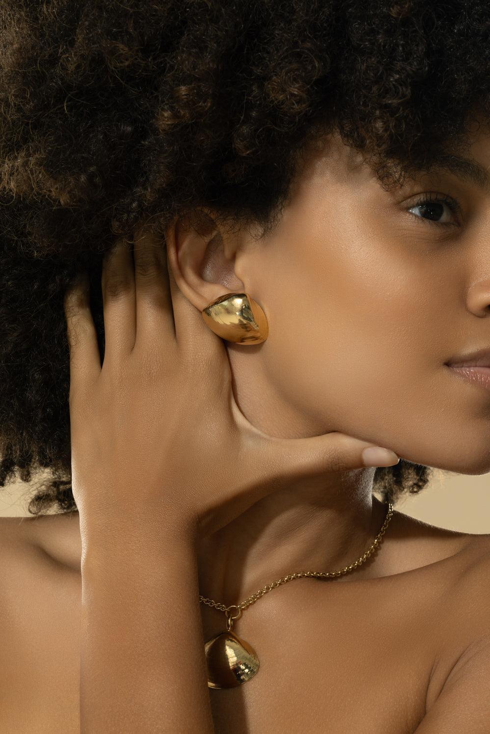 70's Shell Earrings-YELLOW GOLD-JEWELRYFINE JEWELEARRING-CADAR