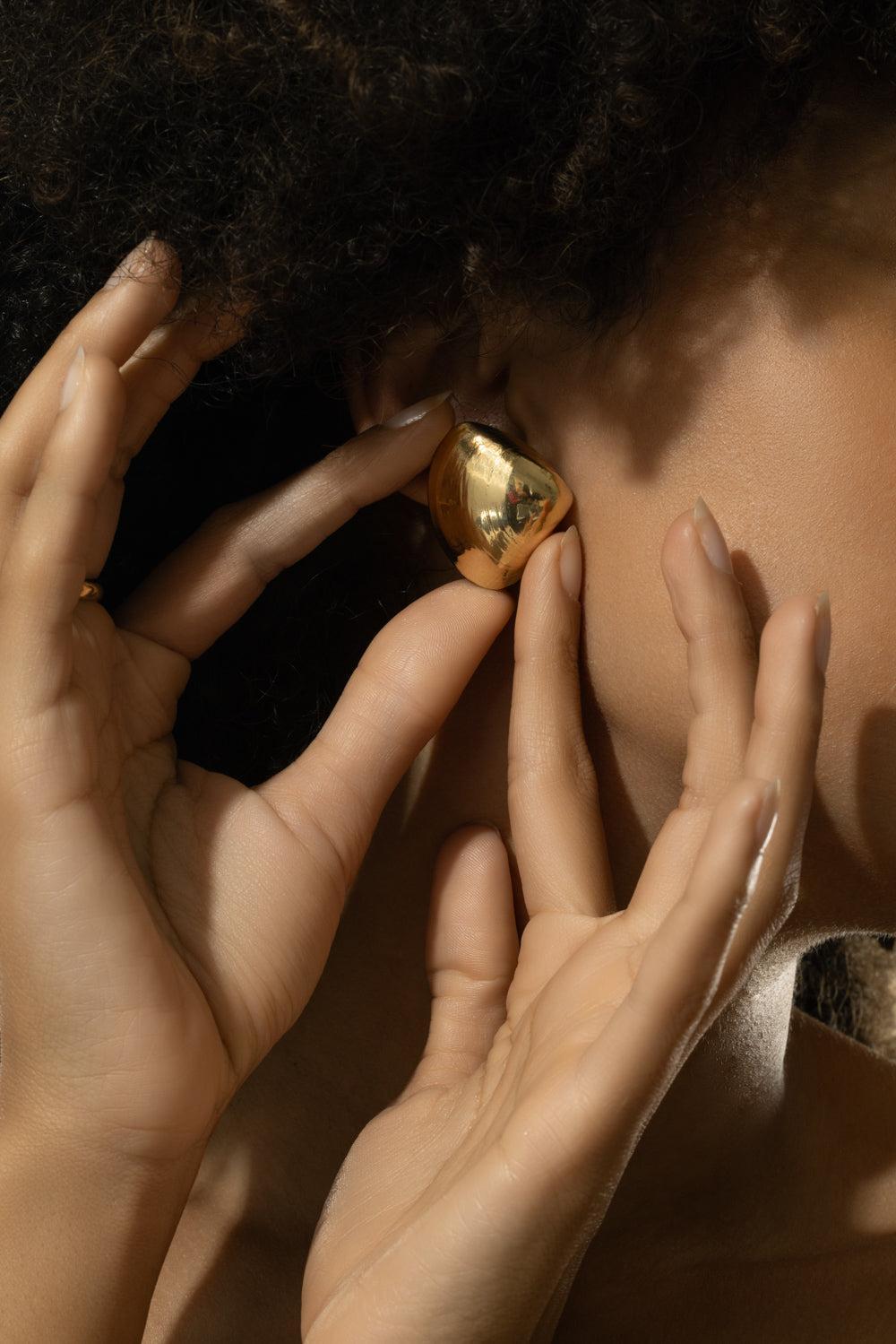 70's Shell Earrings-YELLOW GOLD-JEWELRYFINE JEWELEARRING-CADAR