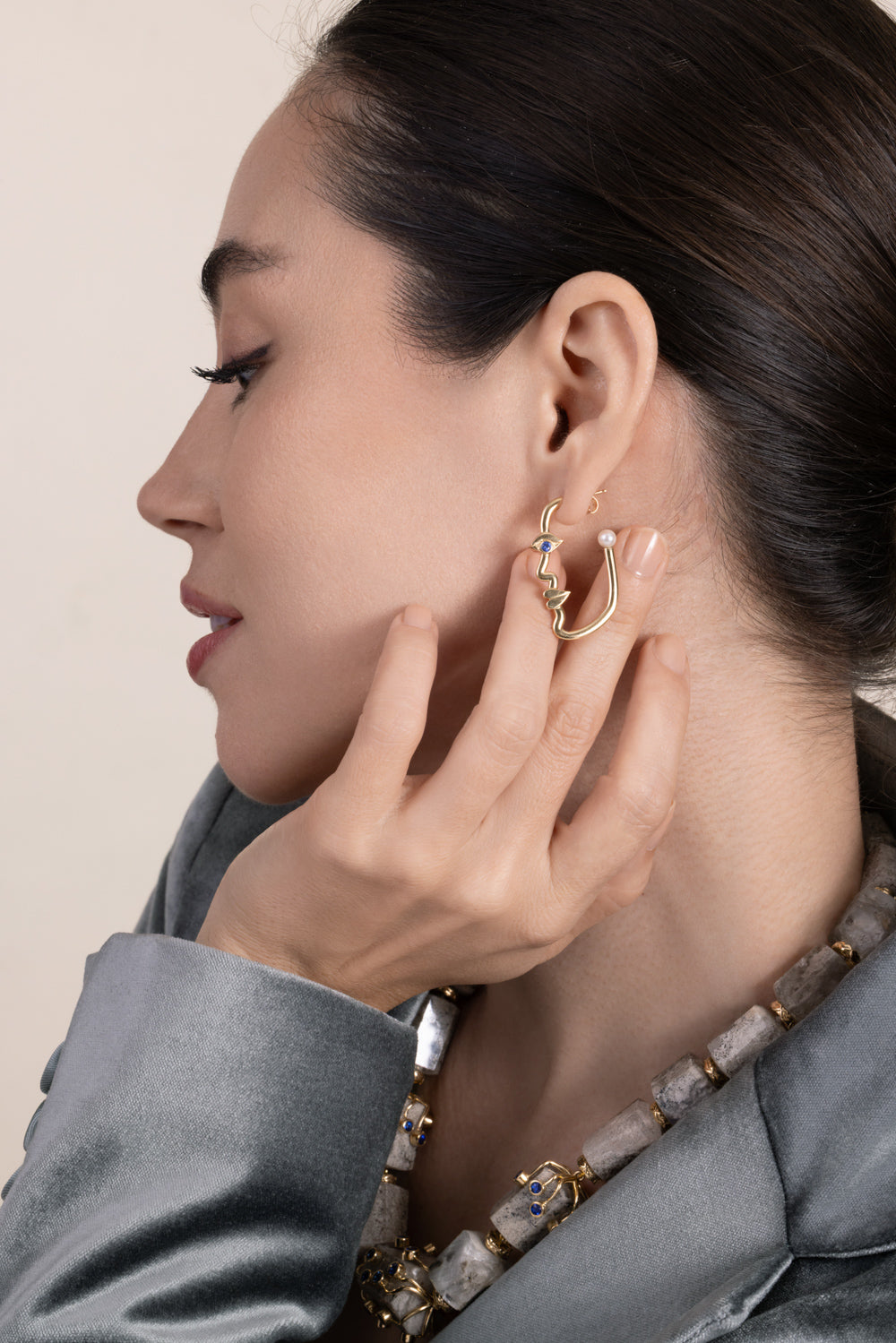 Pearl Sapphire Face Hoop Earrings