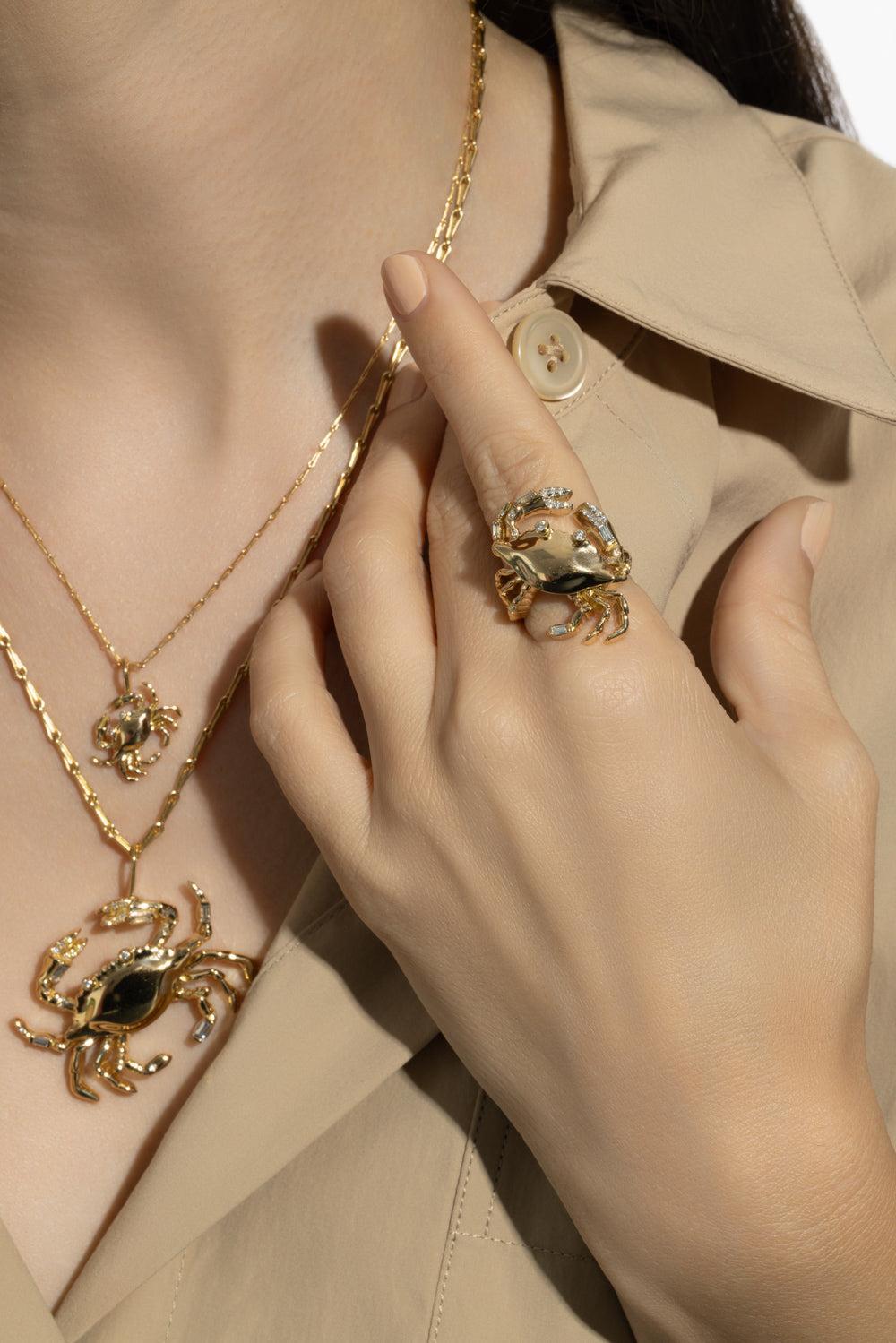 Cancer Zodiac Ring-YELLOW GOLD-7-JEWELRYFINE JEWELRING-BRENT NEALE