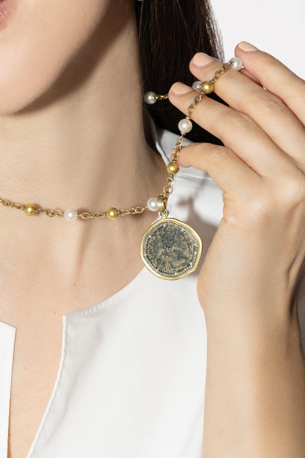 Leo The Wise Byzantine Vintage Coin Pendant-YELLOW GOLD-JEWELRYFINE JEWELPENDANT-SYLVA & CIE