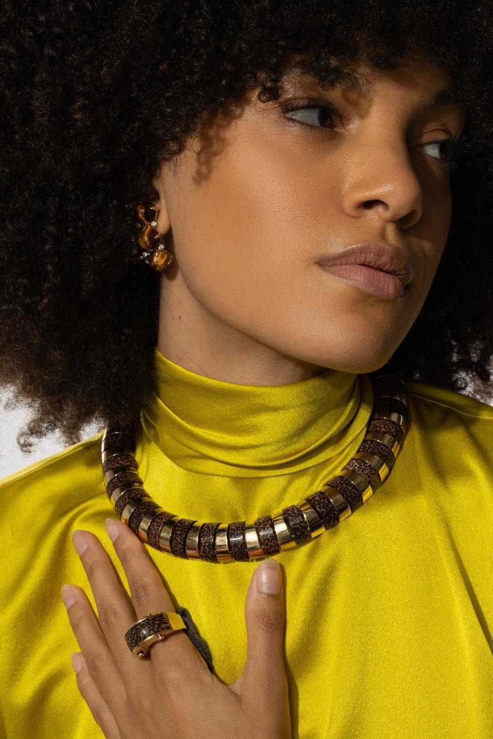 Leopard Palm Wood Selvaggia Collar Necklace-YELLOW GOLD-JEWELRYFINE JEWELNECKLACE O-ALETTO BROTHERS