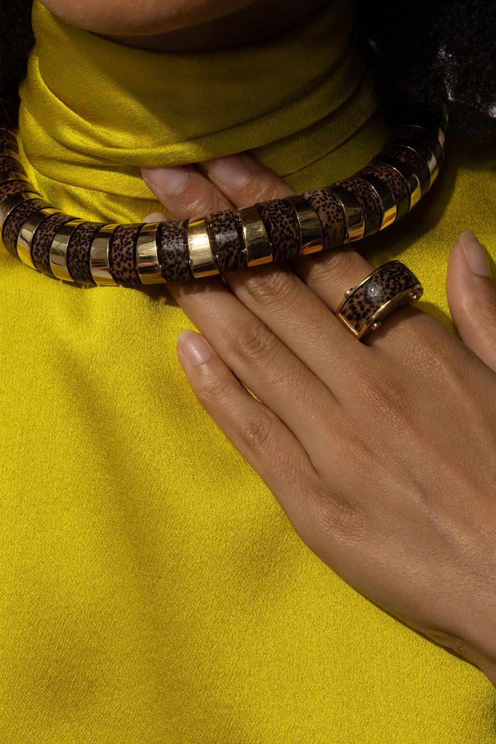Leopard Palm Wood Selvaggia Collar Necklace-YELLOW GOLD-JEWELRYFINE JEWELNECKLACE O-ALETTO BROTHERS