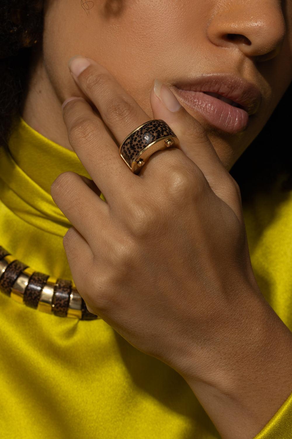 Leopard Palm Wood “Salvaggio” Ring-YELLOW GOLD-JEWELRYFINE JEWELRING-ALETTO BROTHERS