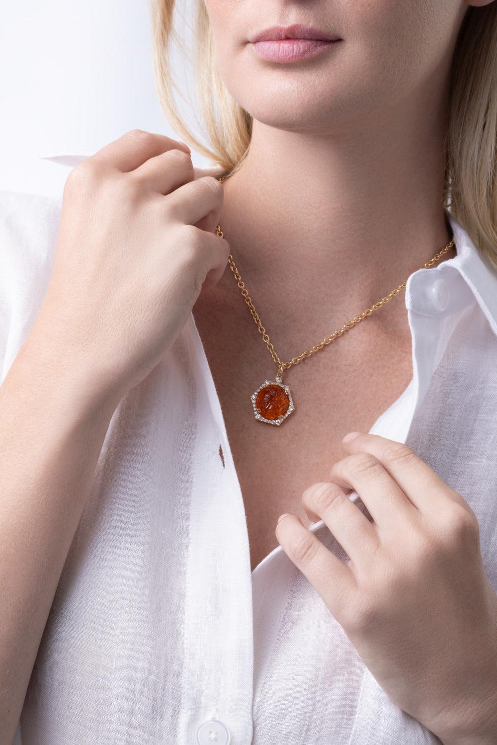 Mandarin Garnet Pendant Necklace-YELLOW GOLD-18-JEWELRYFINE JEWELNECKLACE O-GOSHWARA