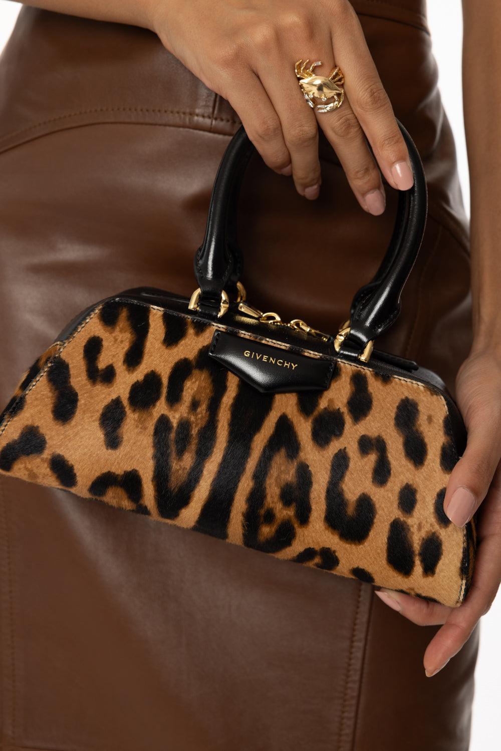 レア　GIVENCHY　ボストンバッグ　総柄　ｗ1725-0806-①-① Mini Antigona East West Bag - Black Beige | GIVENCHY – Marissa