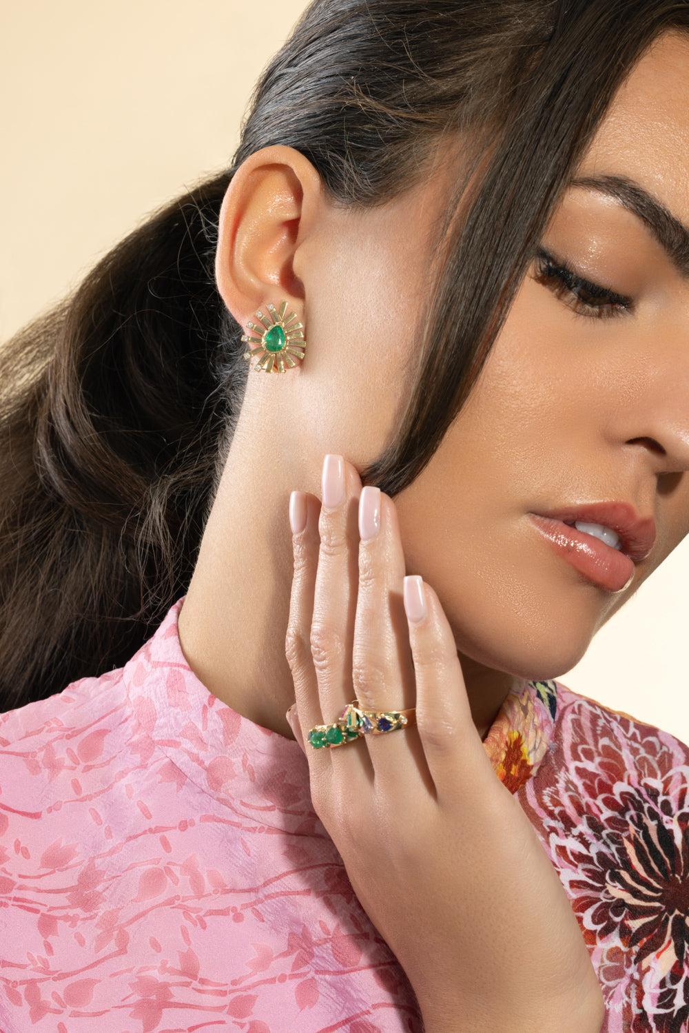 Emerald Mini La Belle Earrings-YELLOW GOLD-JEWELRYFINE JEWELEARRING-CAROL KAUFFMANN