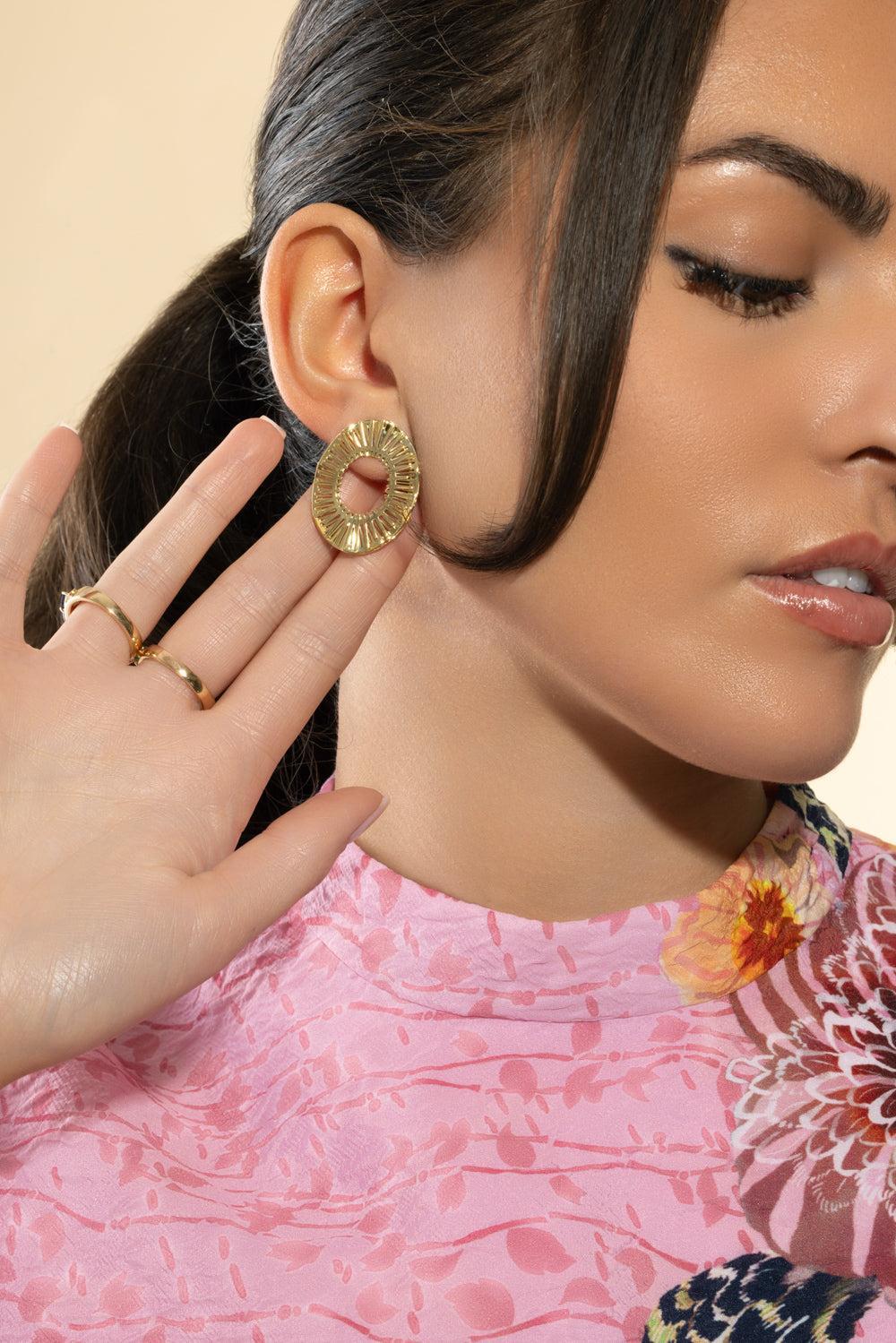 Oval Medium Explosion Earrings-YELLOW GOLD-JEWELRYFINE JEWELEARRING-CAROL KAUFFMANN