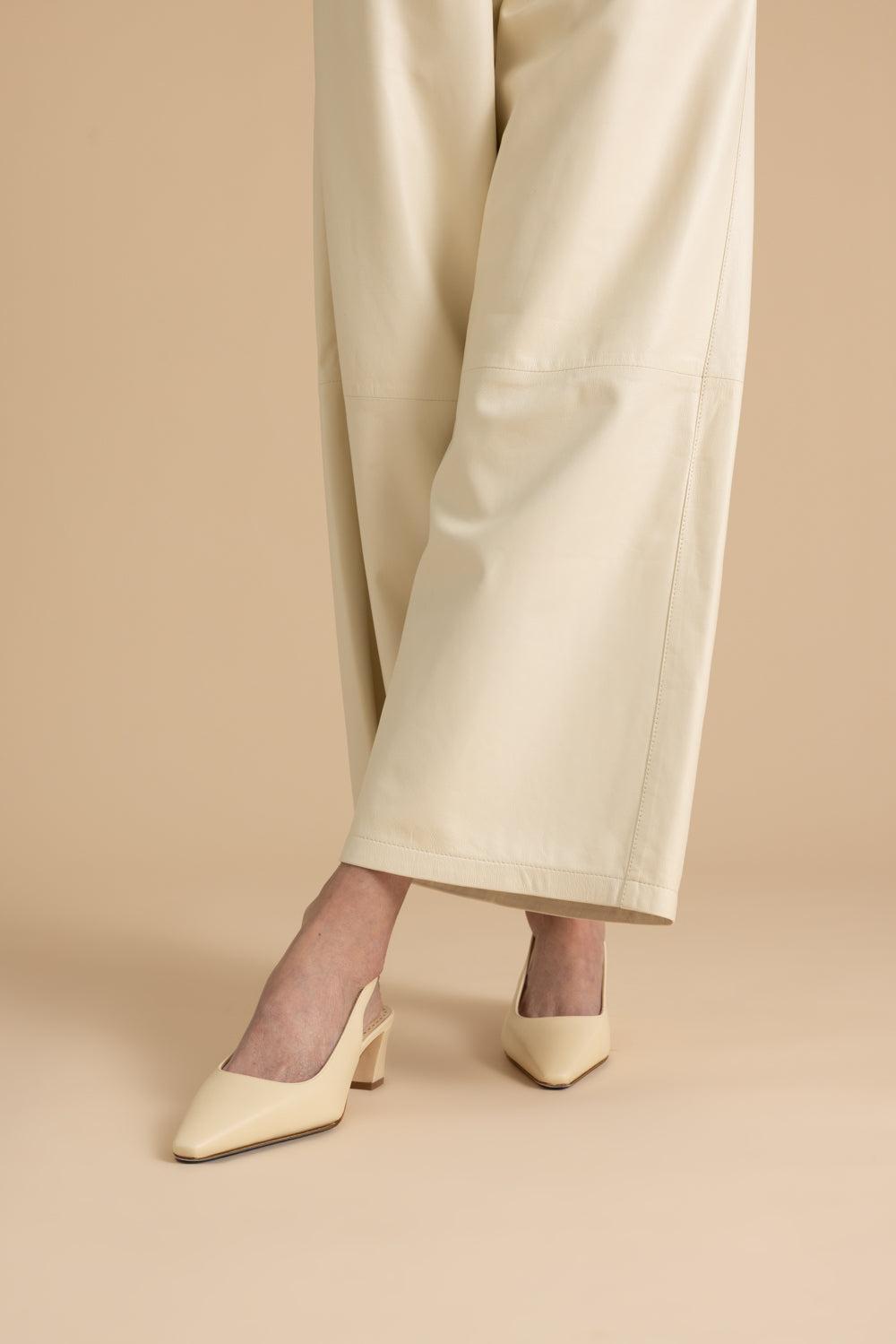 MANOLO BLAHNIK　ベージュリボン　バックスリングパンプス Teutamospla Slingback Pump | MANOLO BLAHNIK – Marissa Collections