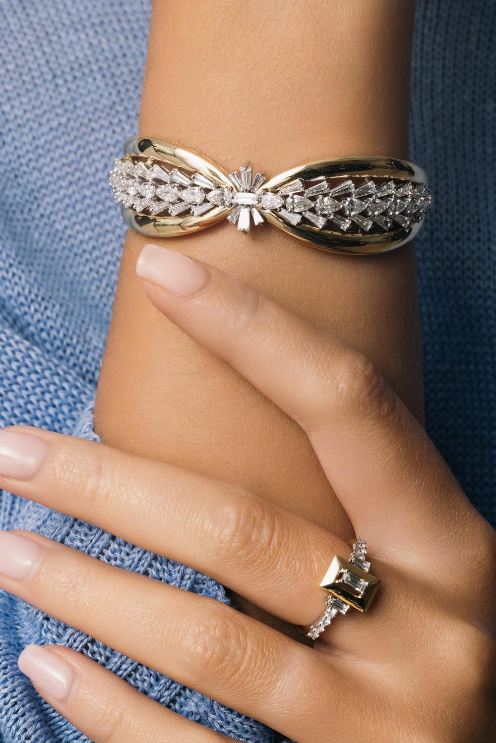 Diamond Taper Cut Statement Bracelet-YELLOW GOLD-JEWELRYFINE JEWELBRACELET O-YEPREM JEWELLERY