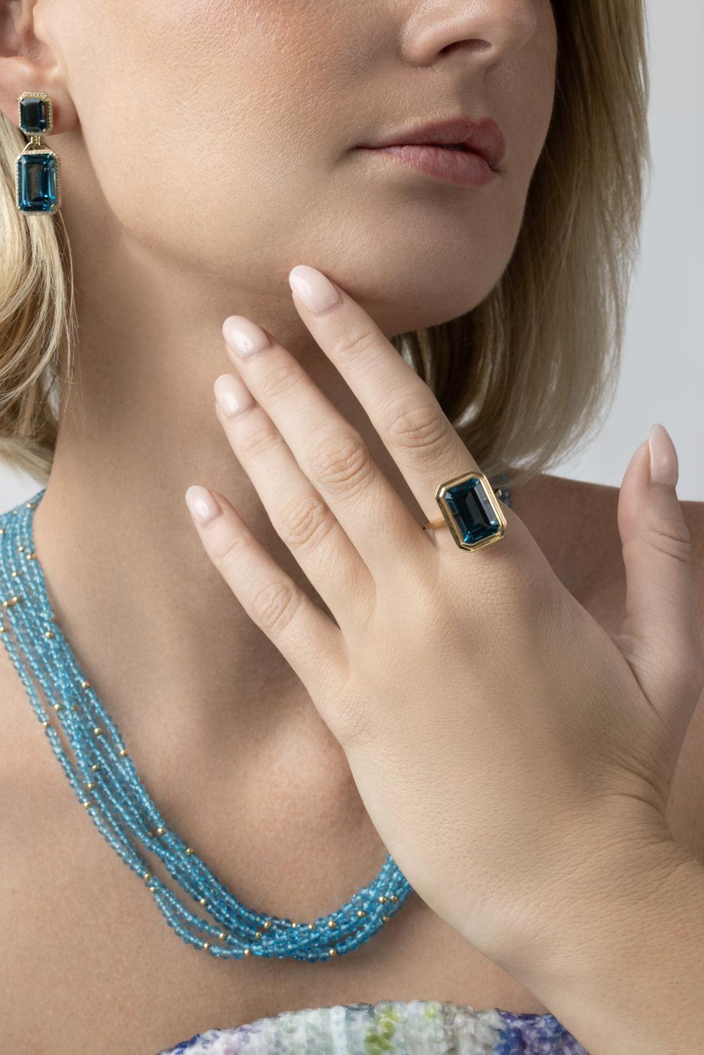  London Blue Topaz Bezel Manhattan Ring-YELLOW GOLD-7-JEWELRYFINE JEWELRING-GOSHWARA 