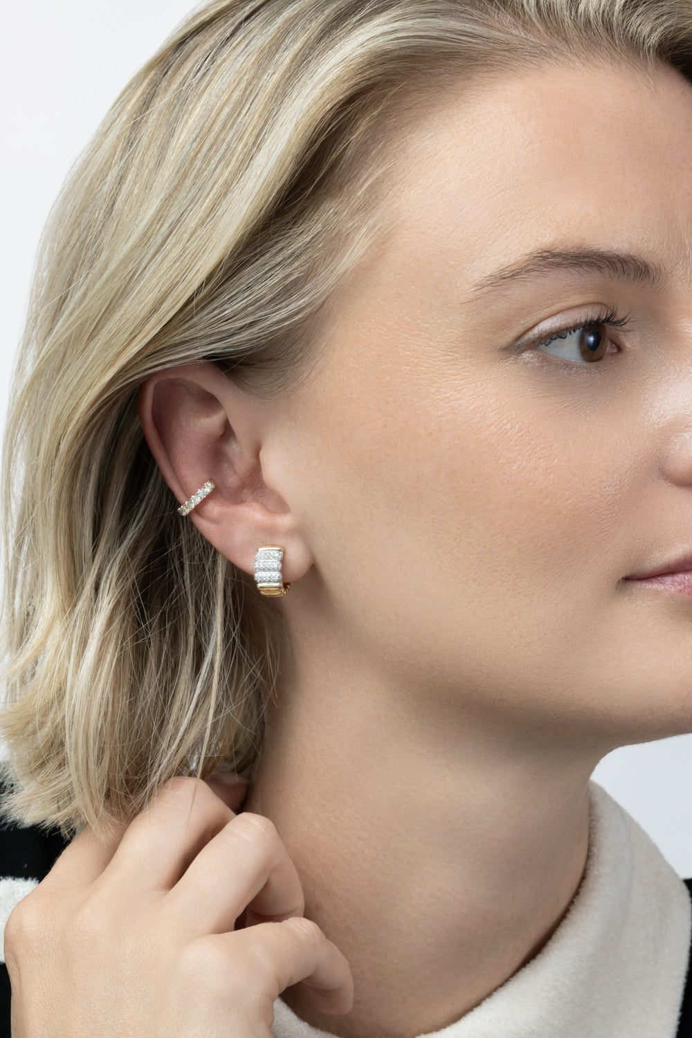  Diamond Round Single Row Ear Cuff-YELLOW GOLD-JEWELRYFINE JEWELEARRING-SOFIA LAROUSSI 