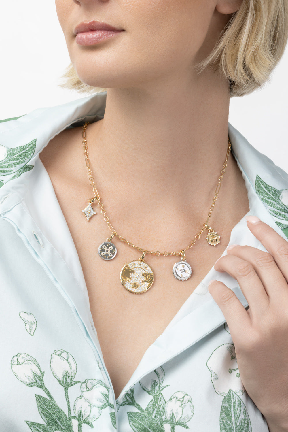 Diamond Baby Internal Compass Medallion-YELLOW GOLD-JEWELRYFINE JEWELPENDANT-FOUNDRAE