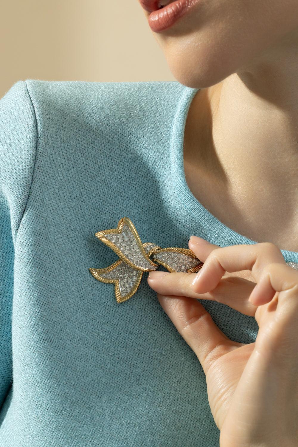 Diamond Small Ribbon Brooch-YELLOW GOLD-JEWELRYFINE JEWELPIERCING-DAVID WEBB