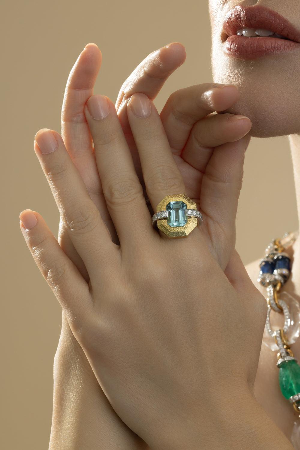 Aquamarine Diamond Avenue Ring-YELLOW GOLD-JEWELRYFINE JEWELRING-DAVID WEBB