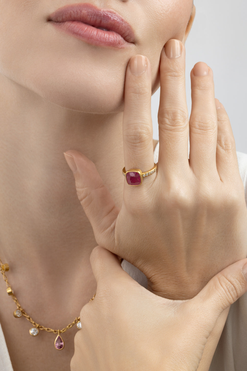 Mahenge Spinel Bezel Ring-YELLOW GOLD-6.5-JEWELRYFINE JEWELRING-CAMILLE BEINHORN 