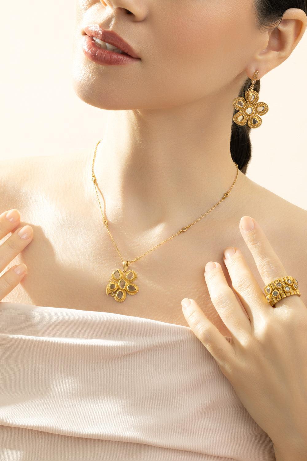 Flower Pendant-YELLOW GOLD-JEWELRYFINE JEWELPENDANT-COOMI