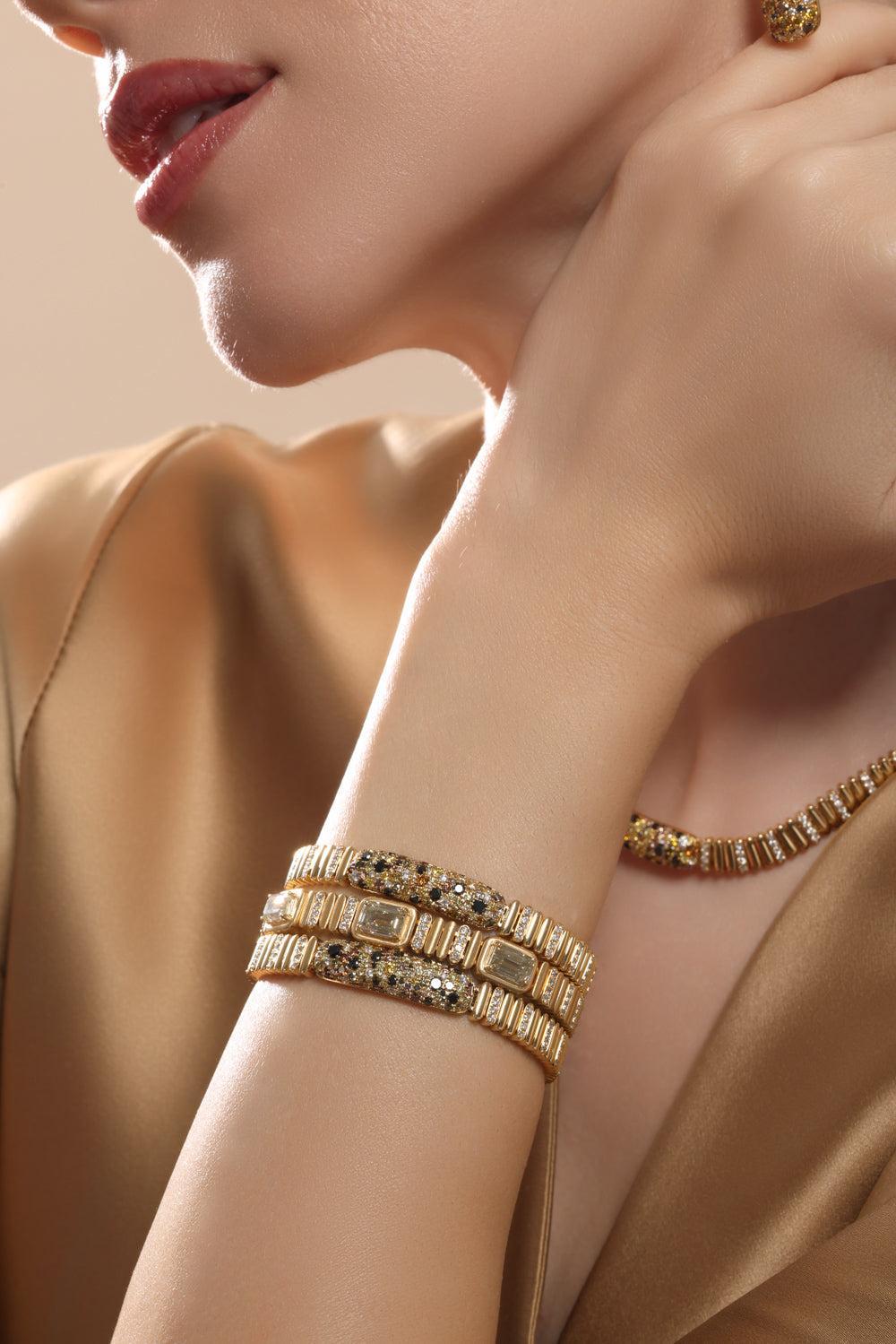 Three Diamond Bracelet-YELLOW GOLD-6.5-JEWELRYFINE JEWELBRACELET O-SUTRA