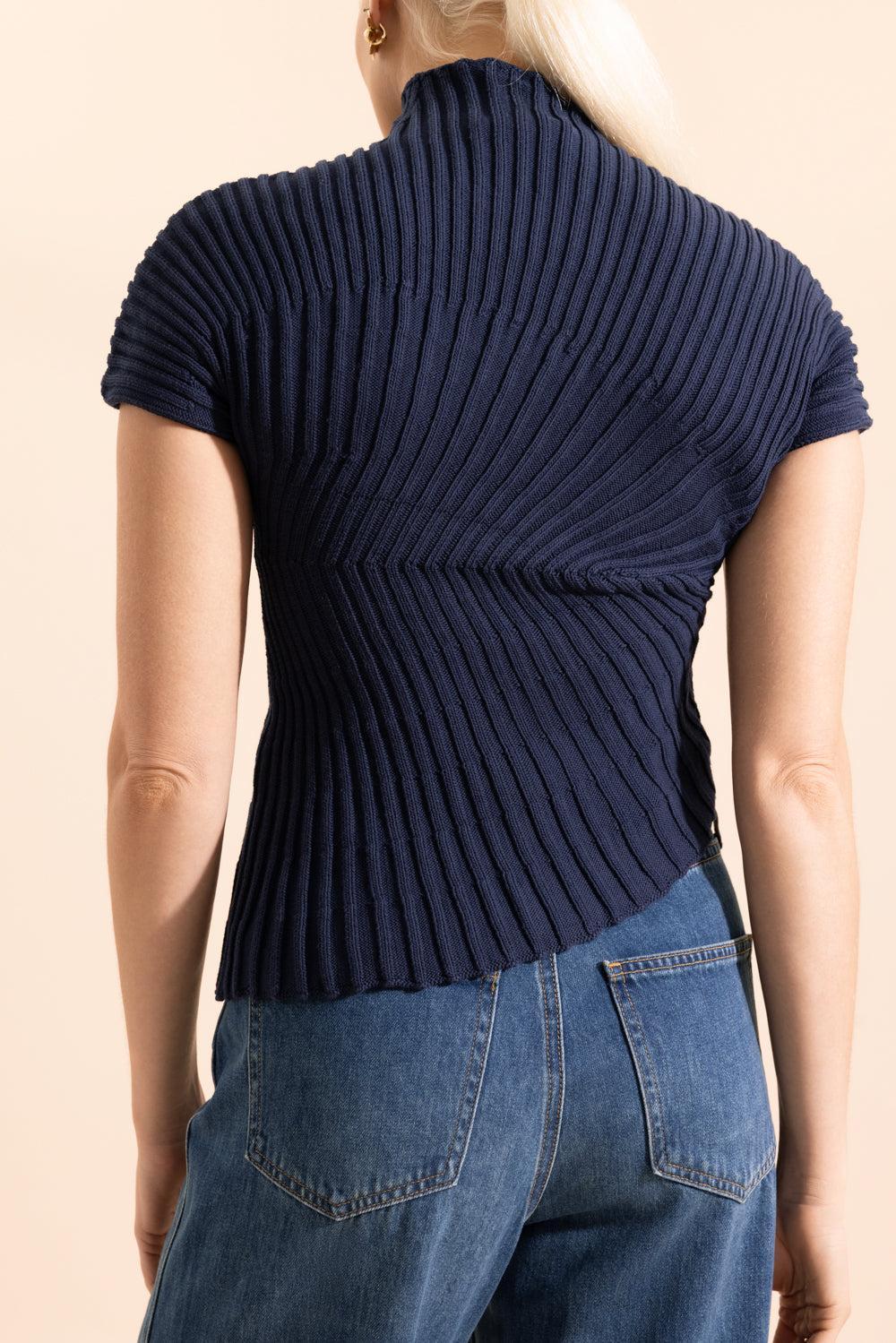Annemie Top-DEEPLAKE-XS-CLOTHINGTOPKNITS-CULT GAIA