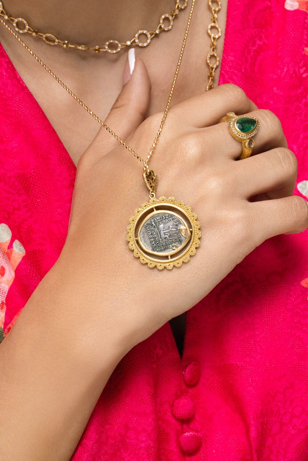 Diamond Antiquity Scallop Coin Pendant-YELLOW GOLD-JEWELRYFINE JEWELPENDANT-COOMI