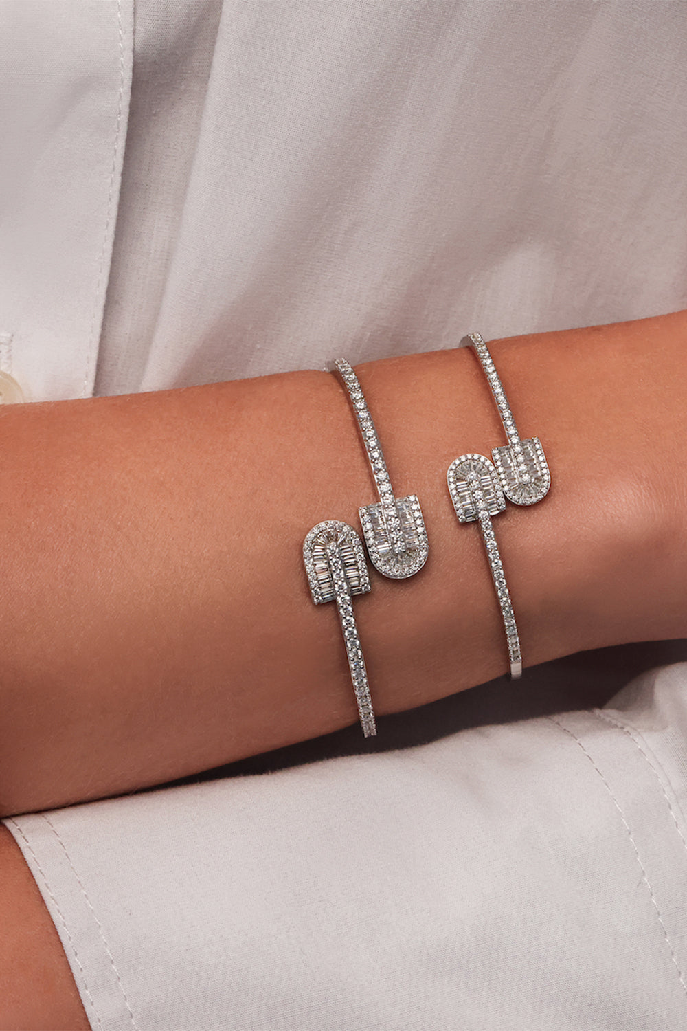 Diamond Baguette U Duo Maxi Bangle Bracelet - White Gold