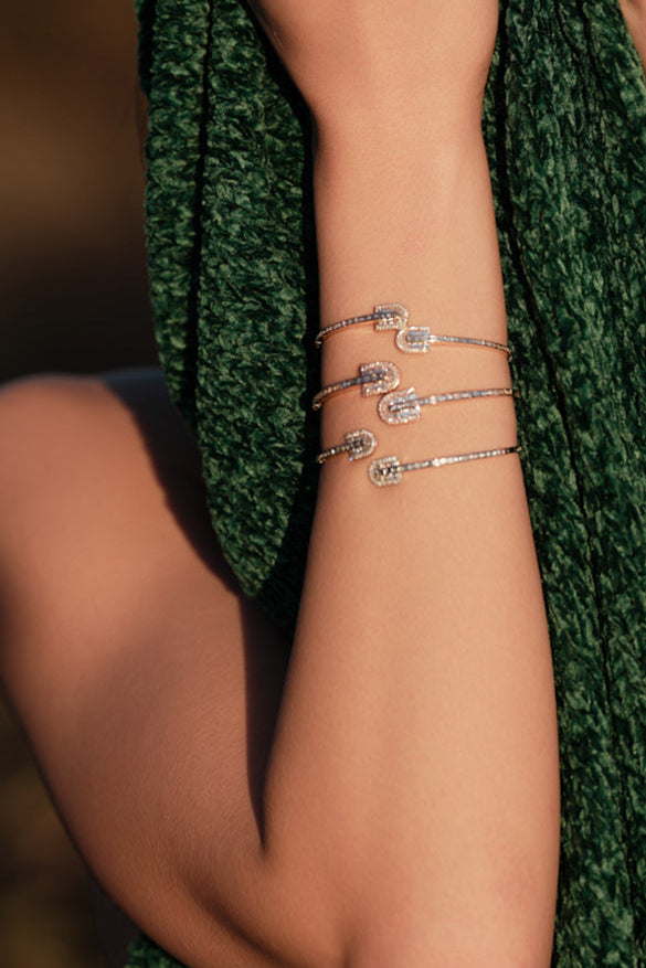 Diamond U Duo Mini Baguette Bangle Bracelet - Yellow Gold