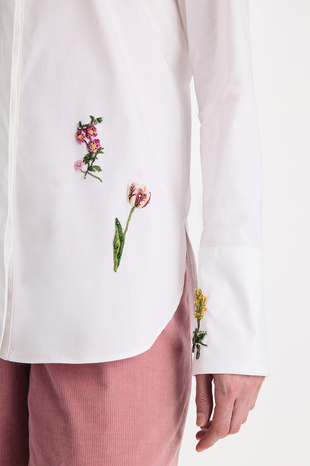 Embroiderd Botanical Long Sleeve Blouse