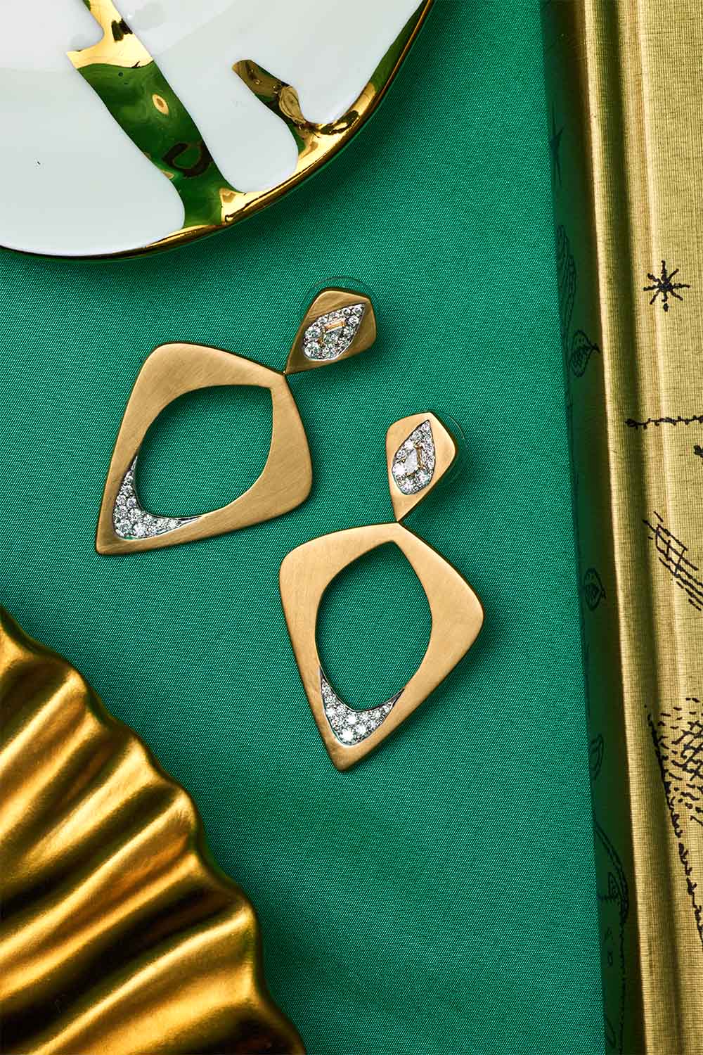 Diamond Wicker Single Layer Earrings