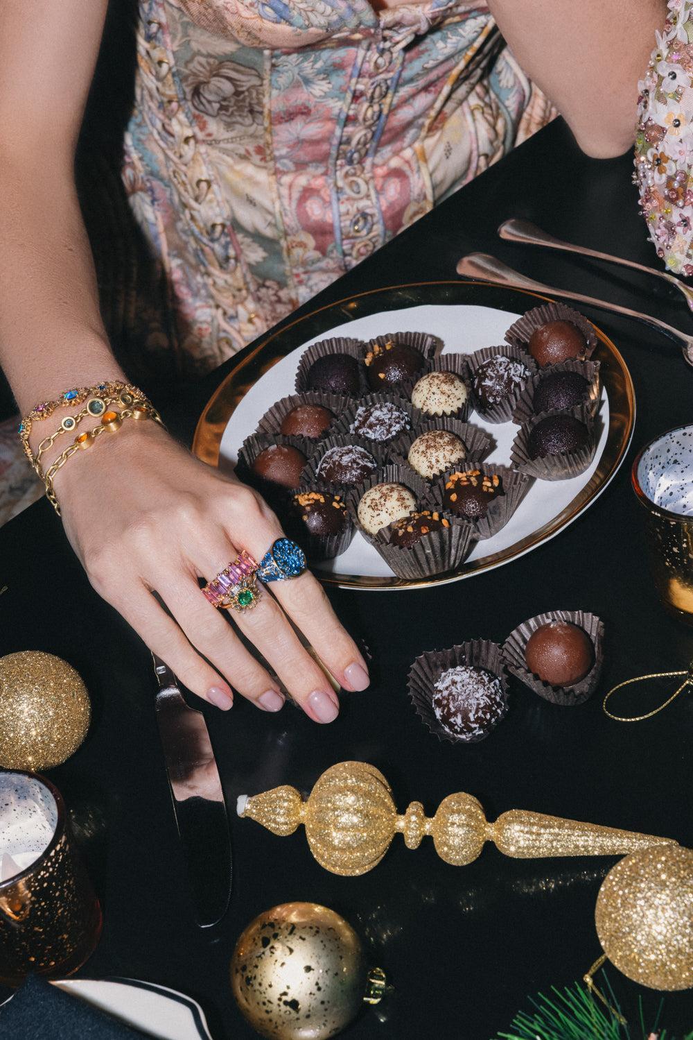 Blue Heart Classic Signet Ring-YELLOW GOLD-6.5-JEWELRYFINE JEWELRING-CASTRO SMITH