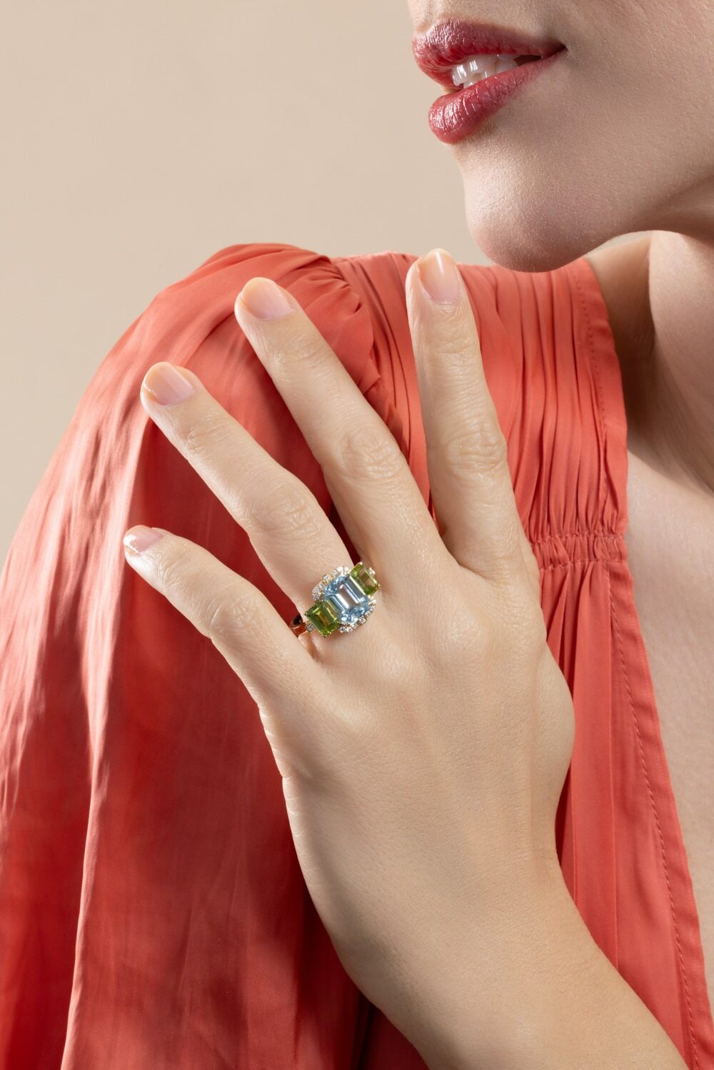 Blue Topaz Peridot Three Stone Gossip Ring-YELLOW GOLD-6.75-JEWELRYFINE JEWELRING-GOSHWARA