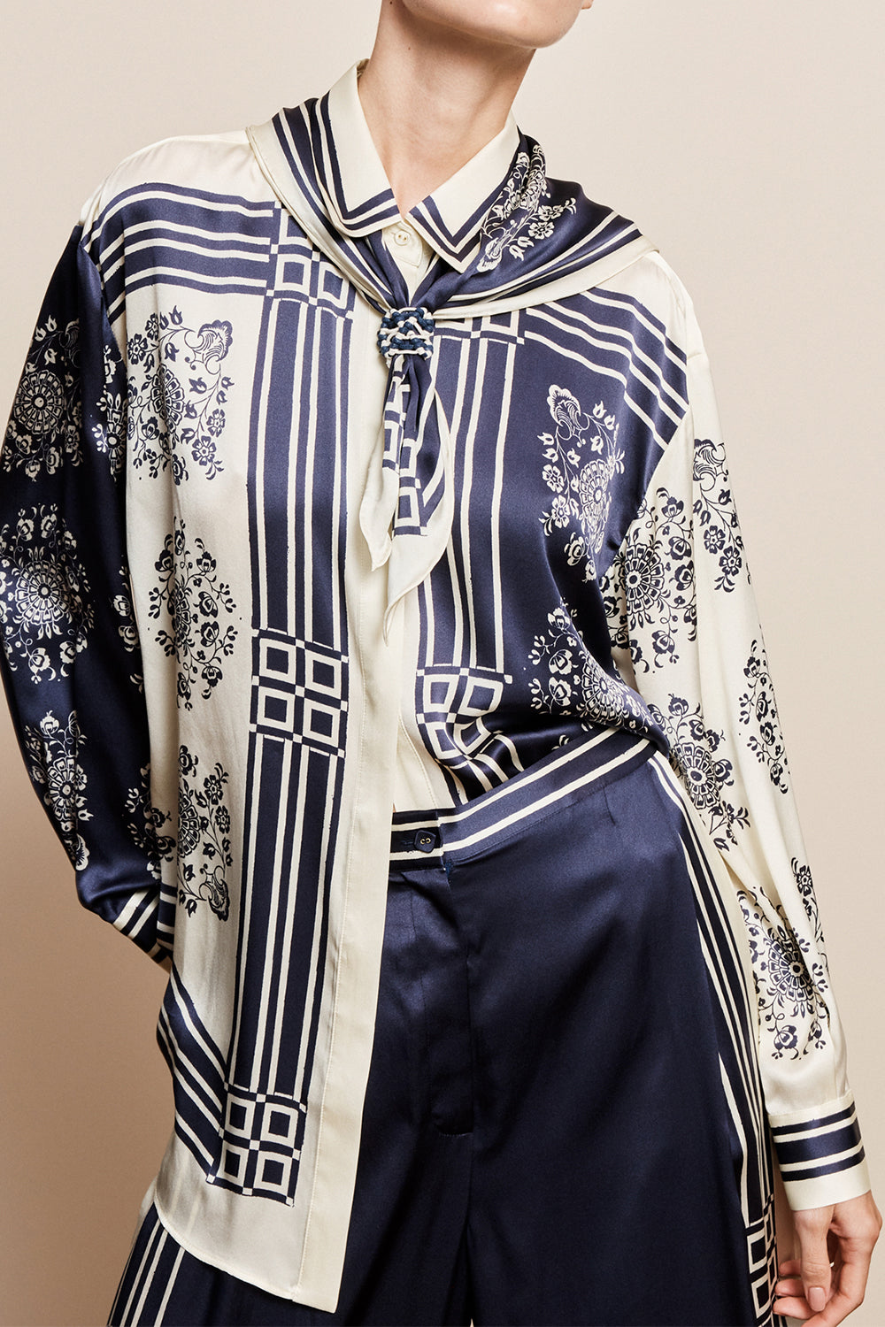 Banderra Scarf Shirt
