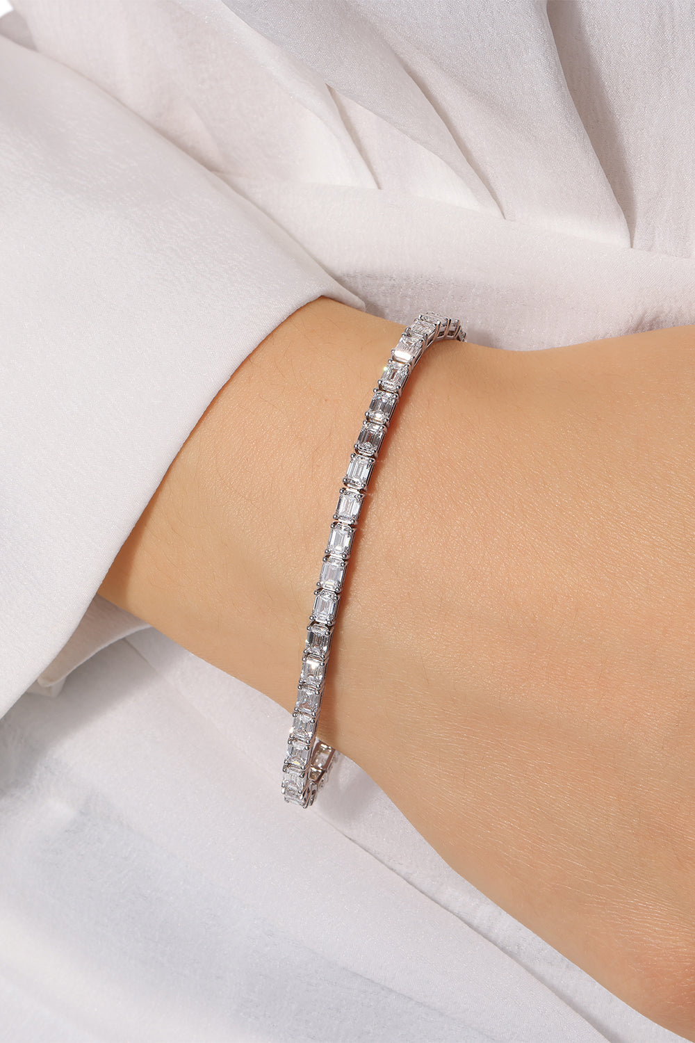 Lab-Grown Diamond East West Tennis Bracelet - 8ct - White Gold