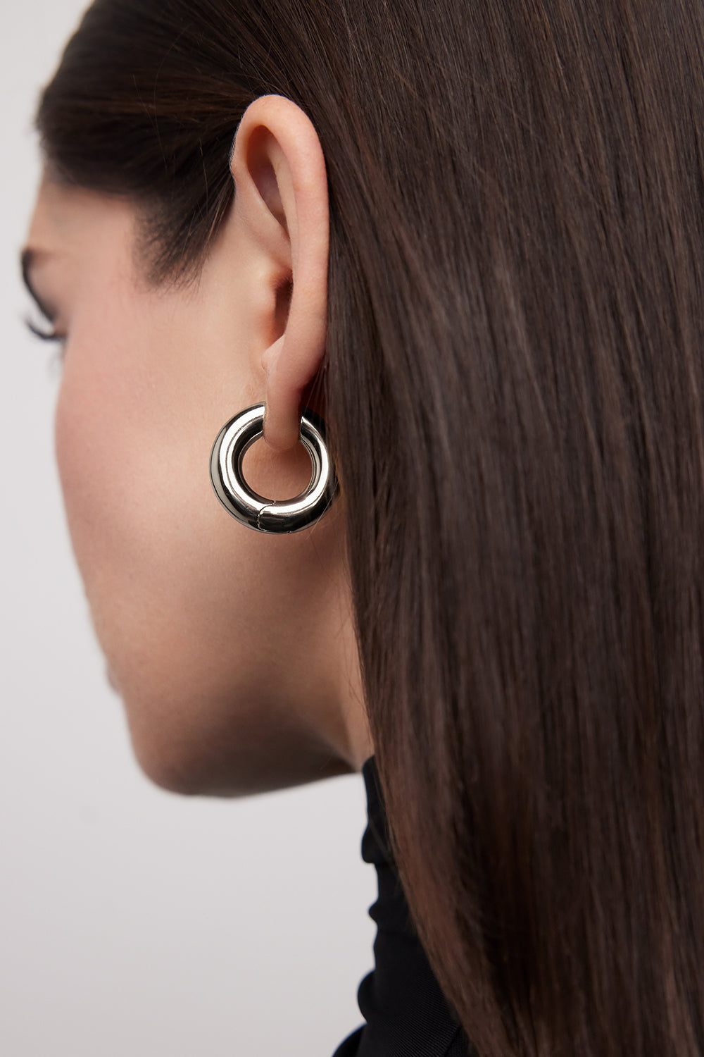 Micro Samira Hinged Huggie Earrings - Silver