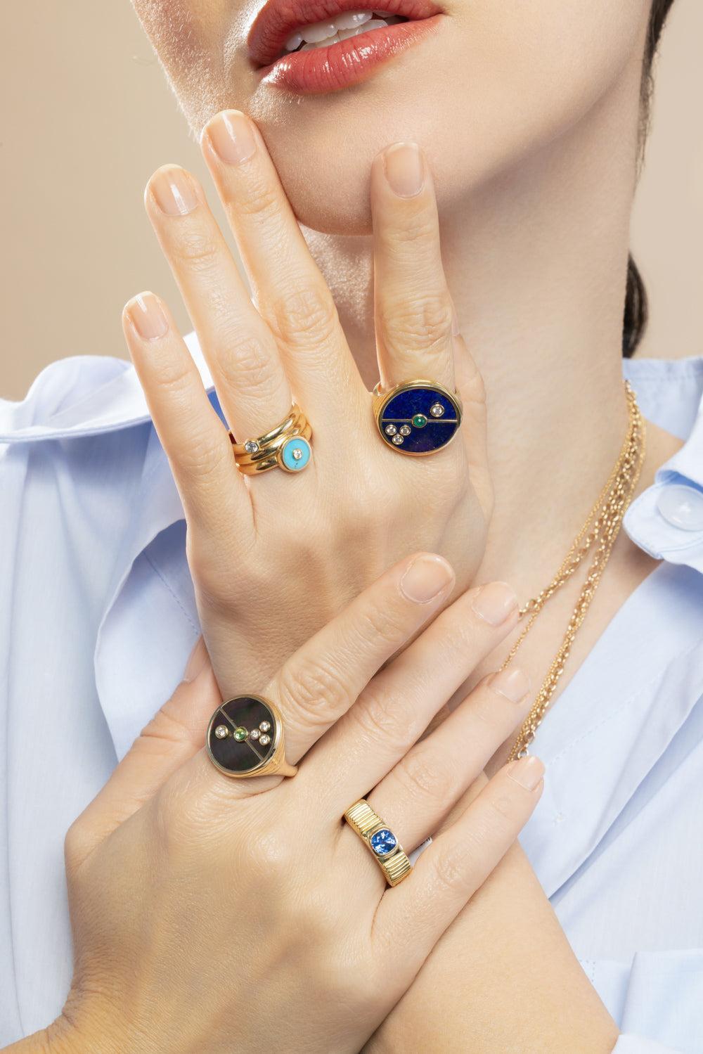 Blue Sapphire Sapphire Pleated Band Ring-YELLOW GOLD-7-JEWELRYFINE JEWELRING-RETROUVAI