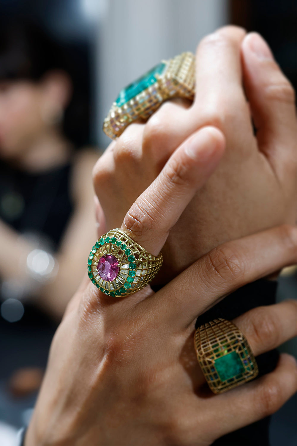 Emerald Pink Sapphire Queen Cagey Ring