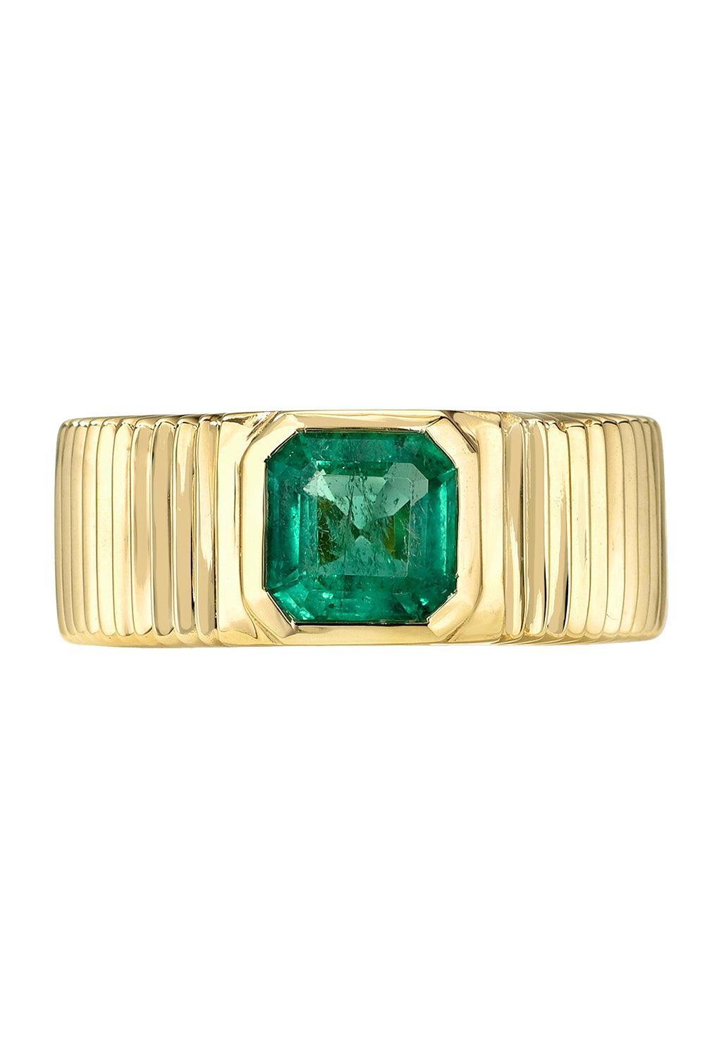 Emerald Pleated Band Ring-YELLOW GOLD-7-JEWELRYFINE JEWELRING-RETROUVAI
