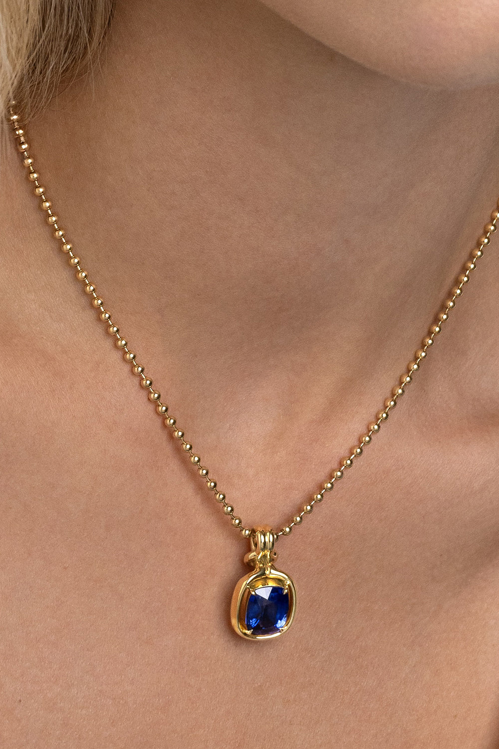 Blue Sapphire Rocky Pendant Necklace
