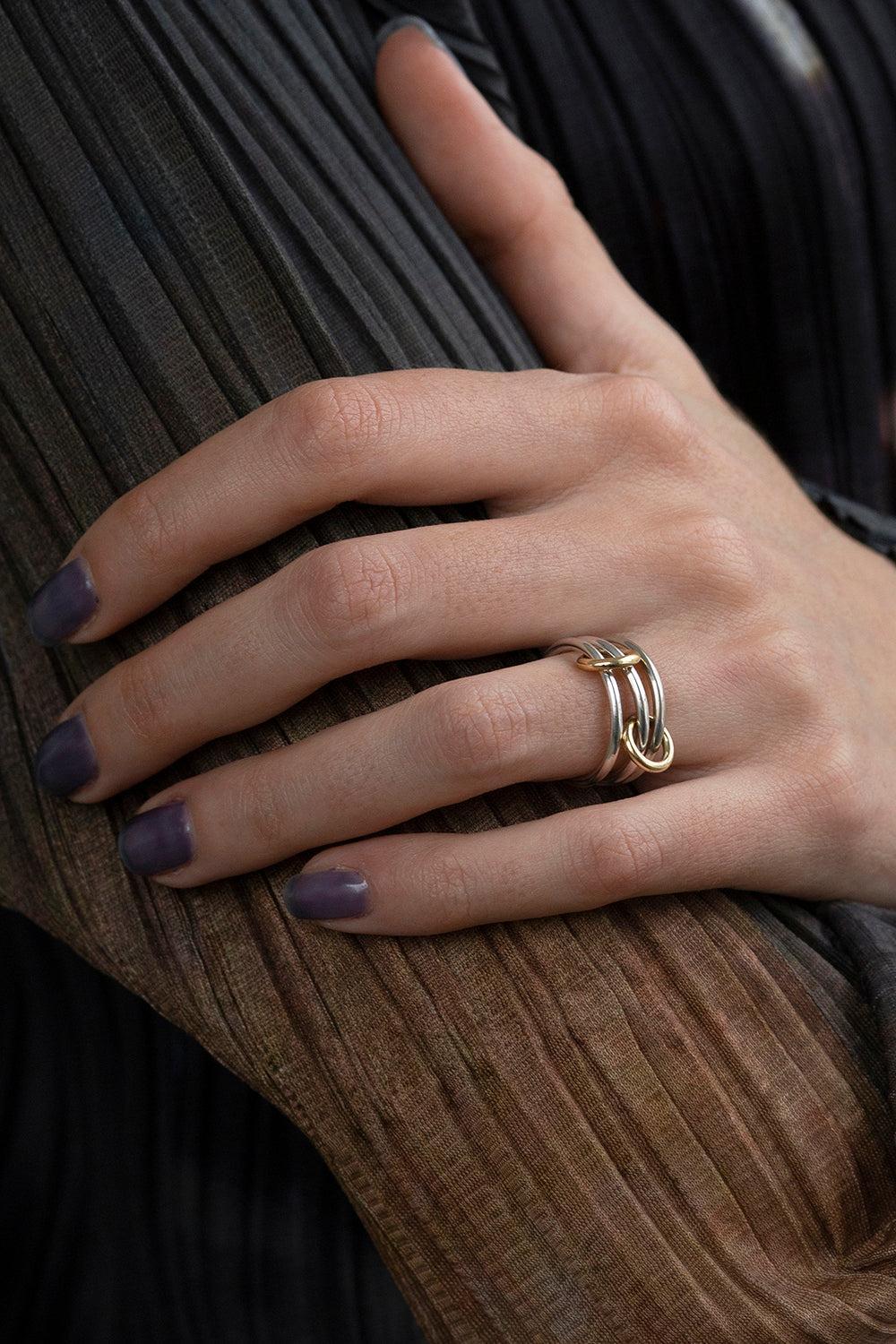 Three Link Solarium SG Ring-SILVER-5.5-JEWELRYFINE JEWELRING-SPINELLI KILCOLLIN